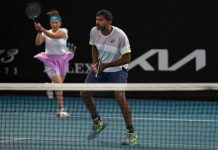 ऑस्ट्रेलिया खुल्या टेनिस स्पर्धेत भारताच्या सानिया मिर्झा आणि रोहन बोपन्ना यांची मिश्र दुहेरीच्या अंतिम फेरीत धडक