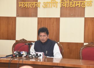 शाळांमध्ये १० सप्टेंबरला आजी आजोबा दिवस साजरा करणार – शालेय शिक्षण मंत्री दीपक केसरकर