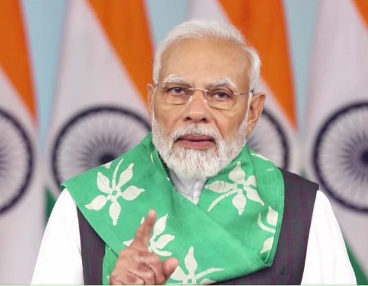 आगामी काळात भारतात बनलेल्या प्रवासी विमानाद्वारे देशातली लहान-मोठी शहरं जोडली जातील, असा प्रधानमंत्र्यांचा विश्वास