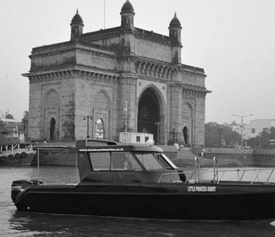 बेलापूर जेट्टी ते गेटवे ऑफ इंडिया ही वॉटर टॅक्सी जलसेवा बेलापूर इथून सुरू