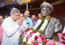 महात्मा जोतिराव फुले यांना जयंतीनिमित्त पालकमंत्री चंद्रकांत पाटील यांचे अभिवादन