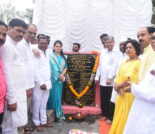 शिरुर तालुक्यातील ३२९ कोटी रुपयांच्या पाणीपुरवठा योजनांचे पालकमंत्री चंद्रकांत पाटील यांच्या हस्ते उद्घाटन