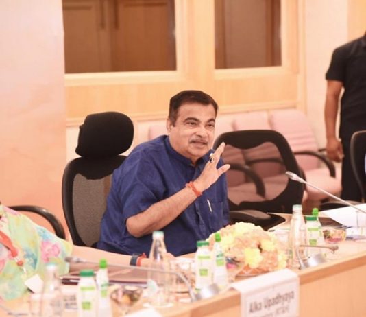रस्ते वाहतूक क्षेत्राबाबत धोरण निश्चितीमध्ये राज्यांनी सहकार्य करण्याचे नितीन गडकरी यांचं आवाहन
