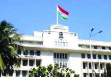 अवेळी पडणारा सततचा पाऊस नैसर्गिक आपत्ती म्हणून घोषित