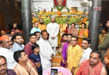 स्वामी समर्थांच्या १४५ व्या पुण्यतिथी निमित्त अक्कलकोट इथ भाविकांची गर्दी