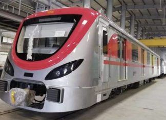 मुंबई मेट्रो मार्गिका ७ आणि २ अ वरून गेल्या वर्षभरात तब्बल २ कोटी प्रवाशांनी केला प्रवास