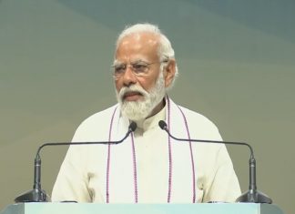 प्रत्येक गरीबापर्यंत पोहोचण्याचा, असमानता दूर करण्याचा सरकारचा प्रयत्न असल्याचं, प्रधानमंत्री नरेंद्र मोदी यांचं प्रतिपादन