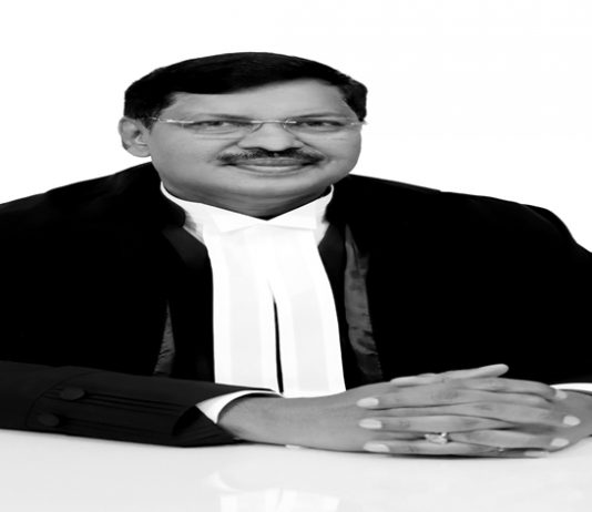 जलद न्यायासाठी आधुनिक तंत्रज्ञानाचा वापर गरजेचा असल्याचं न्यायमूर्ती भूषण गवई यांचं प्रतिपादन