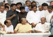 राष्ट्रवादी काँग्रेसचं अध्यक्षपद सोडण्याचा शरद पवार यांचा निर्णय