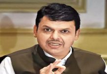 नक्षलवाद ही विचारांची नाही, तर देश, लोकशाही आणि संविधान न मानणार्यांची लढाई आसल्याचं उपमुख्यमंत्री देवेंद्र फडणवीस यांचं प्रतिपादन