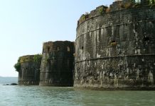 जंजिरा किल्ला पर्यटकांसाठी तीन महिने बंद