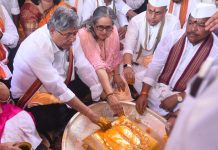 टाळ-मृदंगाच्या गजरात संत तुकाराम महाराज पालखीचे प्रस्थान