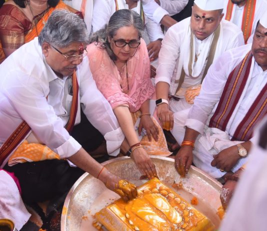 टाळ-मृदंगाच्या गजरात संत तुकाराम महाराज पालखीचे प्रस्थान