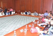 आयुष्मान भारत योजना आणि महात्मा जोतिबा फुले आरोग्य योजना यांचा एकत्रित लाभ देणारी कार्ड वितरित करण्यात येणार