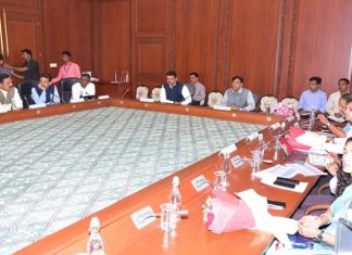 आयुष्मान भारत योजना आणि महात्मा जोतिबा फुले आरोग्य योजना यांचा एकत्रित लाभ देणारी कार्ड वितरित करण्यात येणार