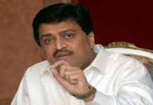 शिंदे-फडणवीस सरकार जाहिरातींवर पाचशे कोटी रुपये खर्च करत असल्याचा काँग्रेसचा आरोप