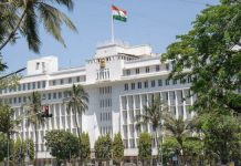 माजी मुख्यमंत्री उद्धव ठाकरे यांच्यासह कुटुंबियांची सुरक्षा कमी केलेली नाही – गृह विभागाचे स्पष्टीकरण