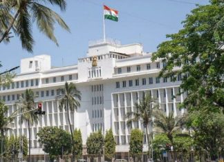 माजी मुख्यमंत्री उद्धव ठाकरे यांच्यासह कुटुंबियांची सुरक्षा कमी केलेली नाही – गृह विभागाचे स्पष्टीकरण