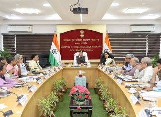 उष्णतेच्या लाटेमुळे उद्भवलेल्या परिस्थितीचा तोंड देण्यासाठी ताबडतोब उपाय योजना सुरु करण्याच्या डॉ. मनसुख मांडवीय यांच्या सूचना