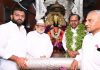 तेंलगणाचे मुख्यमंत्री, के चंद्रशेखर राव यांनी पंढरपुरच्या विठ्ठलमंदिरात जाऊन घेतलं दर्शन