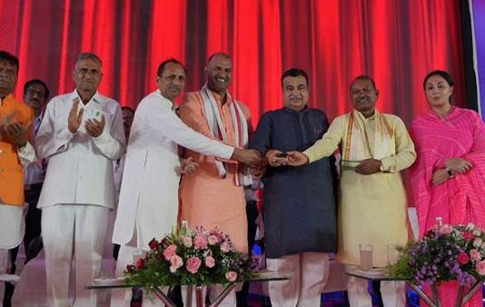 राजस्थानमधील प्रतापगड येथे 5600 कोटी रुपयांच्या 11 राष्ट्रीय महामार्ग प्रकल्पांचे नितीन गडकरी यांनी केले उद्घाटन आणि पायाभरणी