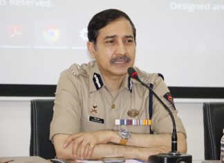 सुरक्षित वाहतूकीसाठी स्कूल बस नियमावलीचे काटेकोर पालन व्हावे – पोलीस आयुक्त रितेश कुमार