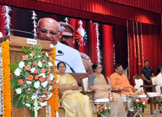 कमी शुल्कात परदेशातील उच्च शिक्षण उपलब्ध करण्यासाठी विद्यापीठांनी पुढाकार घ्यावा – राज्यपाल रमेश बैस