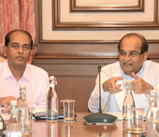 महसूल विभागातील नोंदणी कार्यालये अत्याधुनिक करावीत – महसूल मंत्री राधाकृष्ण विखे पाटील