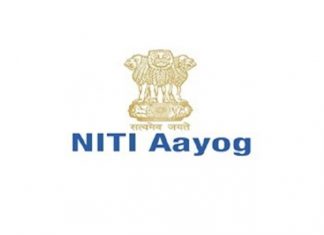 देशात 5 वर्षात साडे तेरा कोटी नागरिक गरीबीतून बाहेर आल्याचा नीती आयोगाचा अहवाल