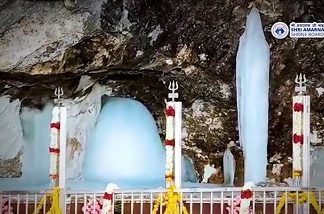 अमरनाथ यात्रेला जाणाऱ्या भाविकांची २६ तुकडी बालताल आणि पहलगाम इथल्या तळाकडे रवाना