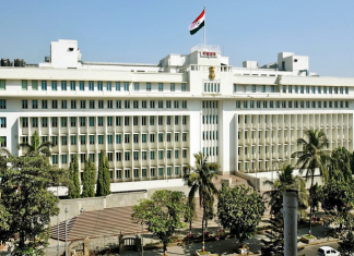 निवृत्तीवेतनाचे पैसे वेळेत मिळावेत यासाठी पुढच्या अधिवेशनापर्यंत कार्यप्रणाली निश्चित करून अंमलात आणली जाईल – गिरीश महाजन