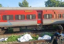 मदुराईमध्ये रेल्वेच्या डब्याला आग लागून १० जणांचा मृत्यू