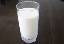 गेल्या पाच वर्षात राज्यातल्या दूध उत्पादनात तीन कोटी २० लाख दोन हजार टन इतकी वाढ