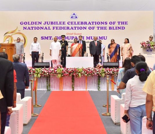 दिव्यांग व्यक्तींना सन्मानपूर्ण जीवन देणं ही संपूर्ण समाजाची जबाबदारी आहे – राष्ट्रपती
