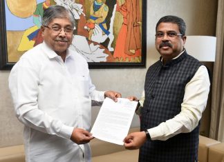 नॅक मूल्यांकन प्रक्रियेत सुधारणा करण्याची उच्च शिक्षण मंत्री चंद्रकांत पाटील यांची केंद्रीय शिक्षण मंत्र्यांना पत्राद्वारे विनंती