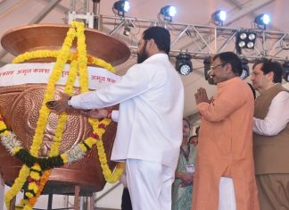 राज्यभरातून आलेल्या ४१४ कलशांचं मुंबईत ऑगस्ट क्रांती मैदानावर पूजन