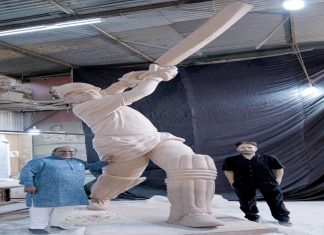 मुंबईच्या वानखेडे स्टेडियमवर भारतरत्न सचिन तेंडुलकर यांच्या पूर्णाकृती पुतळ्याचं होणार अनावरण