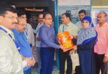 आनंदाचा शिधा वाटपाचा जिल्हाधिकारी डॉ. राजेश देशमुख यांच्याकडून आढावा