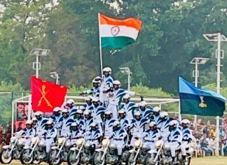 पुण्यात लष्कराच्या दक्षिण विभाग मुख्यालयात डेअर डेव्हिल्स शो