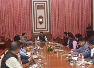 नेपाळमधील १६ पत्रकारांच्या शिष्टमंडळाने घेतली उपमुख्यमंत्री देवेंद्र फडणवीस यांची सदिच्छा भेट