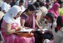 पालकांनी मुलांना गोष्ट सांगण्याच्या पुण्यातील उपक्रमाची विश्वविक्रमात नोंद