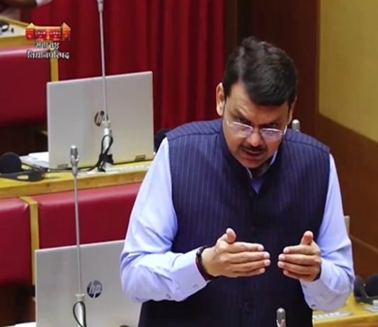 अंमली पदार्थांशी संबंधीत प्रकरणात पोलीस अधिकारी अथवा कर्मचाऱ्यांचा सहभाग आढळला तर त्यांना बडतर्फ करण्याची उपमुख्यमंत्र्यांची विधानपरिषदेत घोषणा