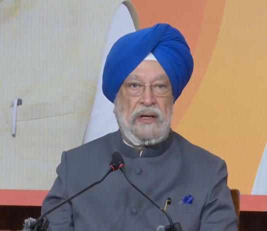 भारत २०४० पूर्वी चंद्रावर माणूस पाठवेल – मंत्री हरदीप सिंह पुरी