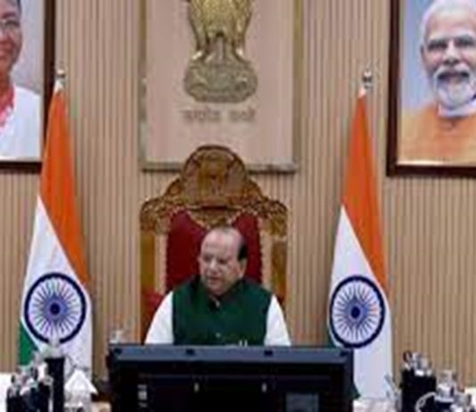 दिल्ली सरकारच्या दोन अधिकाऱ्यांविरोधात भ्रष्टाचार प्रकरणी सीबीआय चौकशीला परवानगी