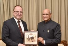 हंगेरीच्या परराष्ट्र व्यवहार संसदीय समिती अध्यक्षांनी घेतली राज्यपालांची भेट