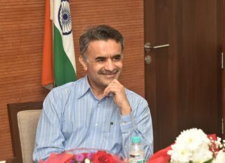 राज्याच्या मुख्य सचिवपदी डॉ. नितीन करीर