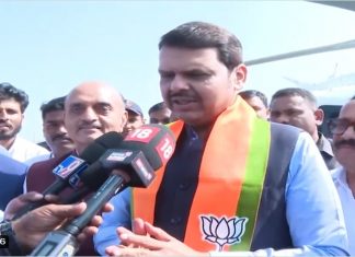 मराठवाडा म्हणजे दुष्काळ ही ओळख पुसली गेली पाहिजे,असं देवेंद्र फडनवीस यांचं प्रतिपादन