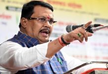 बेकायदेशीर डान्स-बारवर छापे टाकून कारवाई करावी – विजय वडेट्टीवार