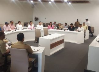 दुर्गम भागातील मतदान केंद्रावर संपर्कासाठी विविध पर्यायी उपाययोजना कराव्यात : जिल्हाधिकारी डॉ. सुहास दिवसे